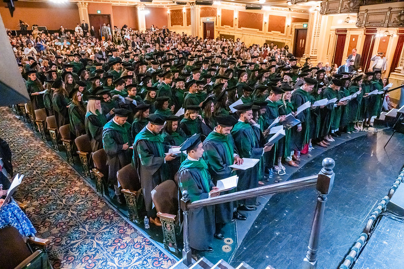UMmedschool's tweet photo. 🎓 138 new doctors. 1 unforgettable day. @UMmedschool Class of 2025 is ready to change the world! 🌍💉

🎥 Relive the moment: https://t.co/Axo4a9QyDA
📸 See photos from the day and learn more about the Class of 2025: https://t.co/n0PaEgcyN6

#UMSOM2025 #MedTwitter #FutureDocs https://t.co/OlwtYLpc9K