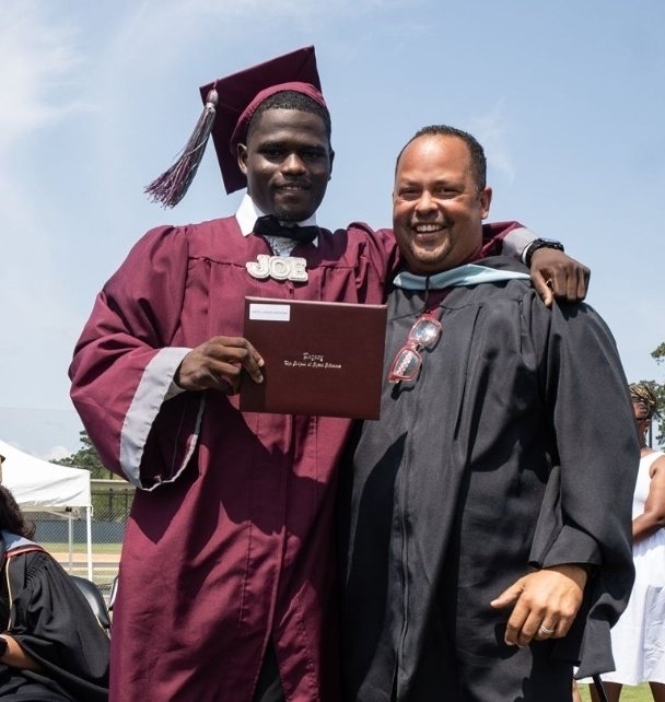 Shoutout to our student-athletes who graduated early to report to college for the spring—then came back to high school to graduate with their class! 

🏀 Jason Scott 
🏈 Joshua Moses 
🏈 Joseph Smith 

That moment mattered. So do you. #LegacyProud #TitanForLife