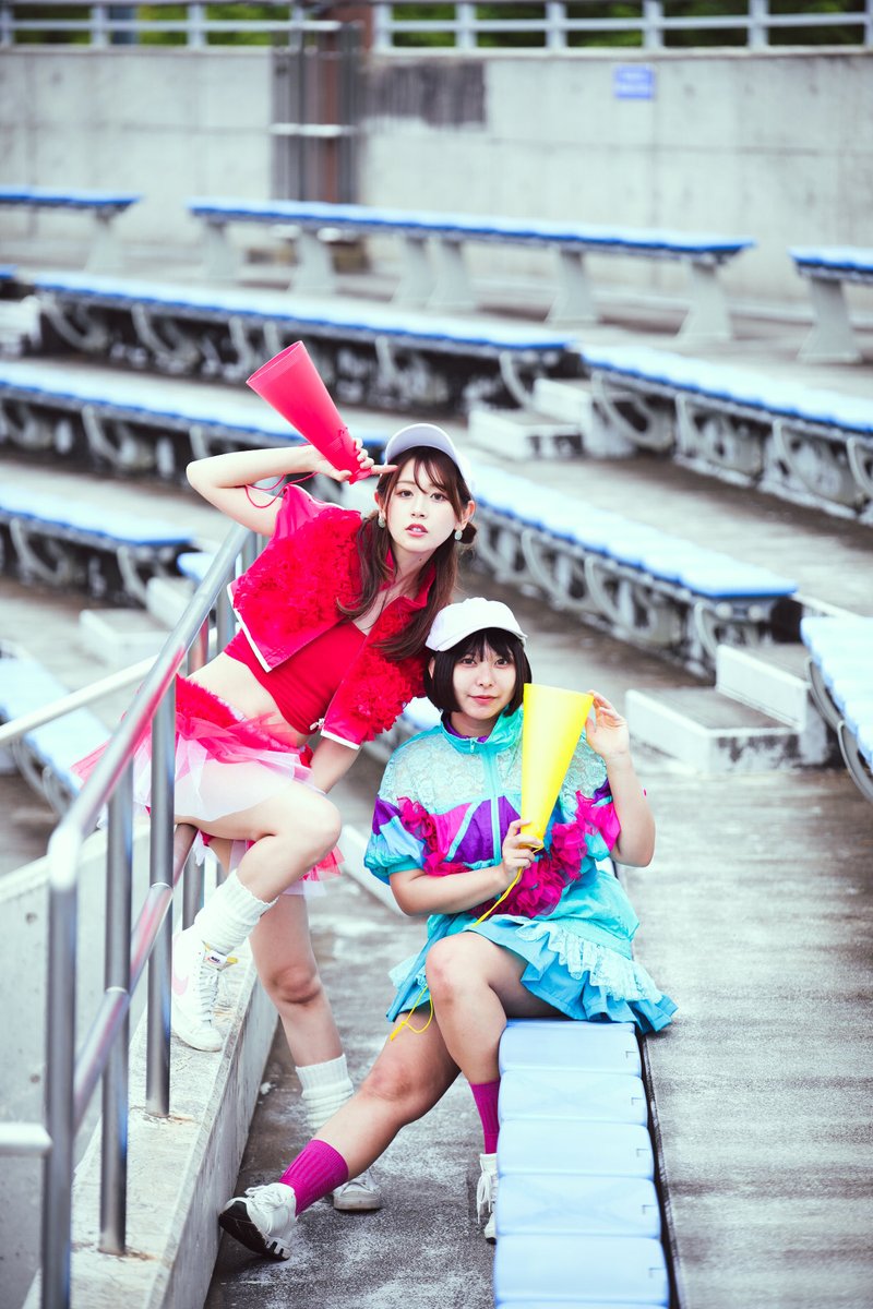 オデはち💫 (@odehachi) on Twitter photo 📸 May.26, 2025
#lilalily #小野路球場
『RED & BLUE
#小野路GIONベースボールパーク
日吉はな(<a href="/hiyoshi_desu/">日吉はな@6月中は金髪</a> )
佐野小波(<a href="/konami_new/">佐野小波🐾</a> )
(<a href="/__LilaLily__/">Lila Lily👗</a> ) 📸 May.26, 2025
#lilalily #小野路球場
『RED & BLUE
#小野路GIONベースボールパーク
日吉はな(<a href="/hiyoshi_desu/">日吉はな@6月中は金髪</a> )
佐野小波(<a href="/konami_new/">佐野小波🐾</a> )
(<a href="/__LilaLily__/">Lila Lily👗</a> )