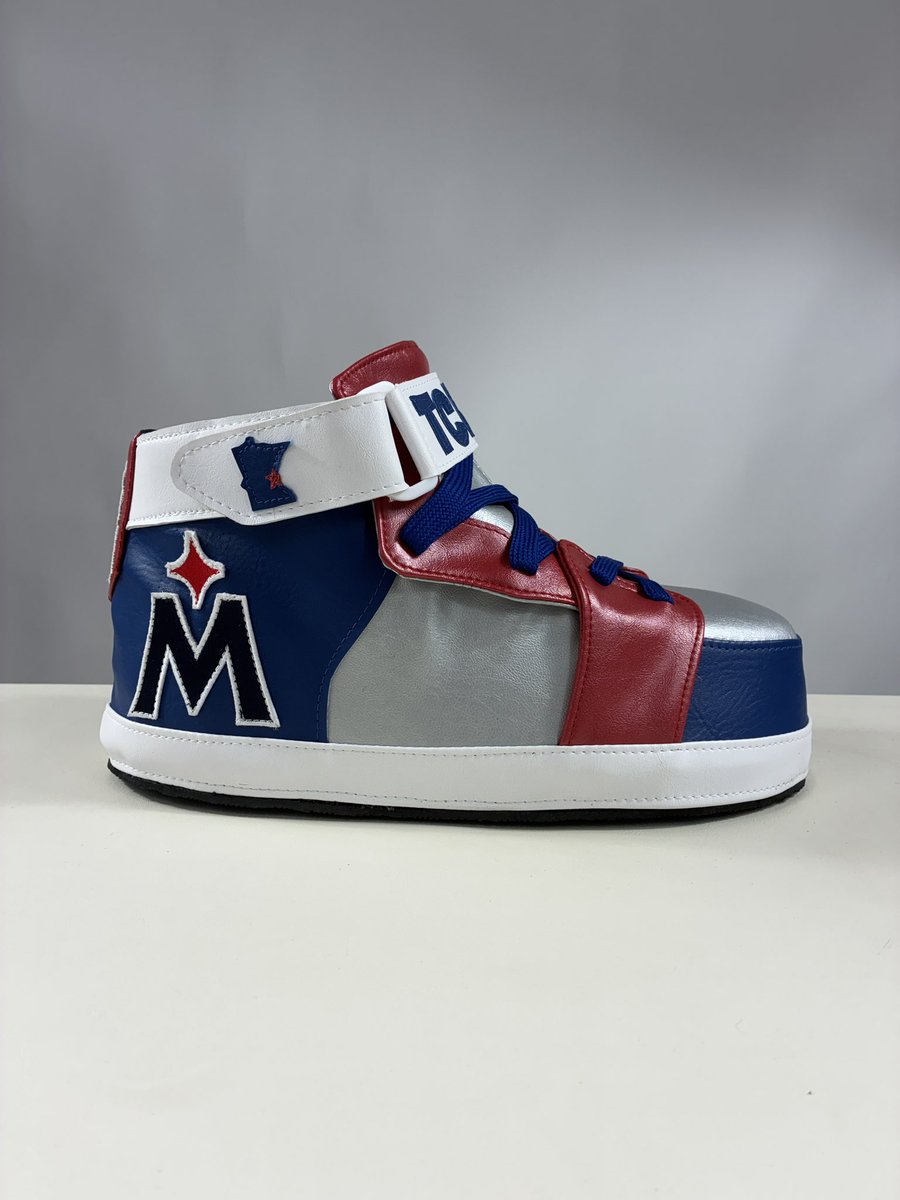 New kicks, who dis?