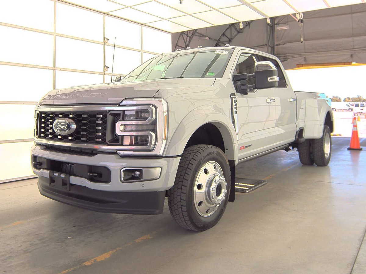 TXAutoValue's tweet photo. ⚡️700+ UNITS. 4 LANES. 1 MASSIVE SALE.
Texas Auto Value is going BIG this Wednesday at Manheim Dallas in Lanes 2–5 starting at 9:30 AM. From trucks to sedans — it’s a Texas-style takeover! 💪

Inventory - https://t.co/xiqrWluGbu

#TAV #ManheimDallas https://t.co/70SifPcpe2