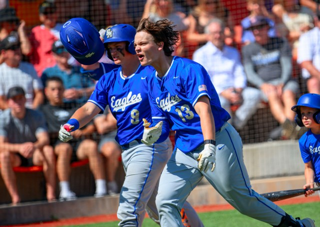 NestorMichelle_'s tweet image. Orange County high school baseball had an amazing season!⚾️🏆 Huge congrats to all our local teams! The excitement isn't over yet for some, as the Eagles are heading to the CIF Southern California Regional playoffs! Go OC!🎉 #OCHighSchoolSports  #CIFPlayoffs #OCBaseball
