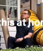 Mnxeu's tweet photo. I always wonder what Peter Krause does with all the pictures & videos he takes on his phone, because he has no social media to post them to but is always taking pics ๐ He's so cute #911twt #911onABC #911abc #BobbyNash #PeterKrause #AdamBraverman #NBCParenthood #Parenthood https://t.co/WhvOU8lLh4