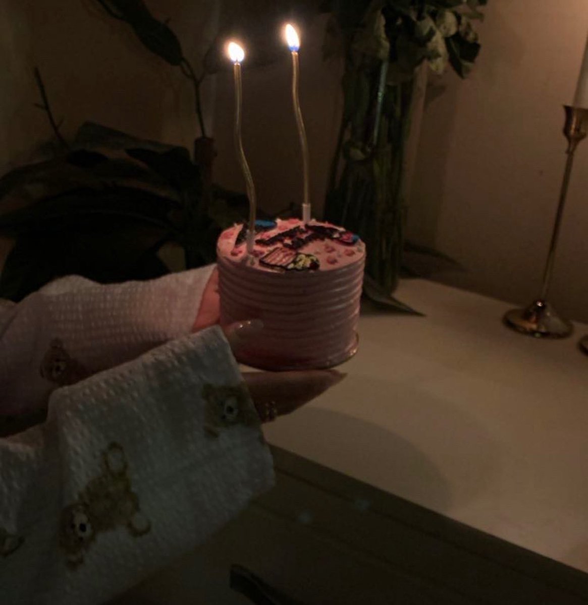 happy 21st to me 
            ❤️