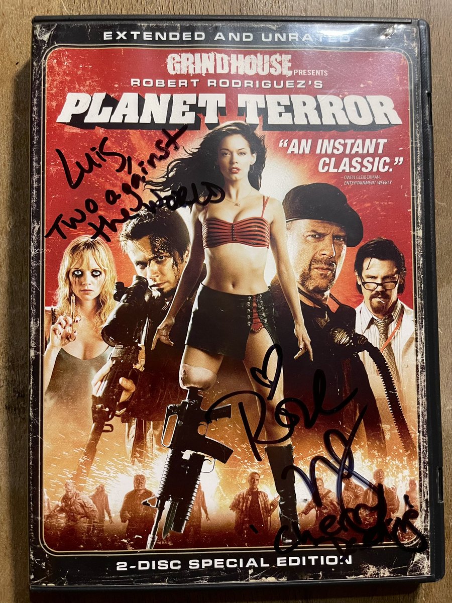lavanideadd's tweet photo. “Two against the world, baby.” 🍒 #RoseMcGowan #CherryDarling #PlanetTerror https://t.co/FAmya8bRmr