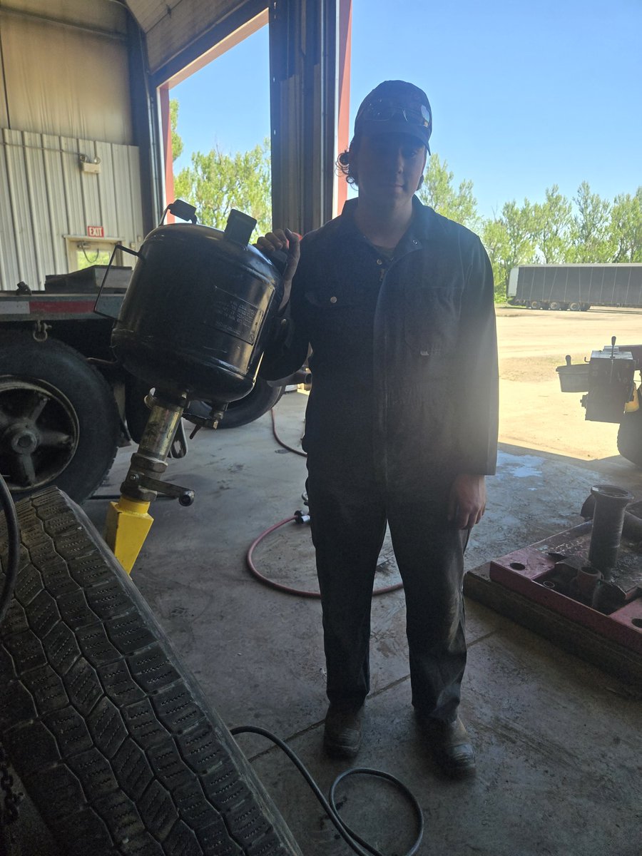 CKRHS_O2 (@ckrhs_o2) on Twitter photo Thank you Danny and all the staff at Evangeline Transport for hosting Eli in his coop. He was changing lots of big tires when I stopped in last week! <a href="/avrce_cbl/">AVRCE CBL PROGRAMS</a> Thank you Danny and all the staff at Evangeline Transport for hosting Eli in his coop. He was changing lots of big tires when I stopped in last week! <a href="/avrce_cbl/">AVRCE CBL PROGRAMS</a>