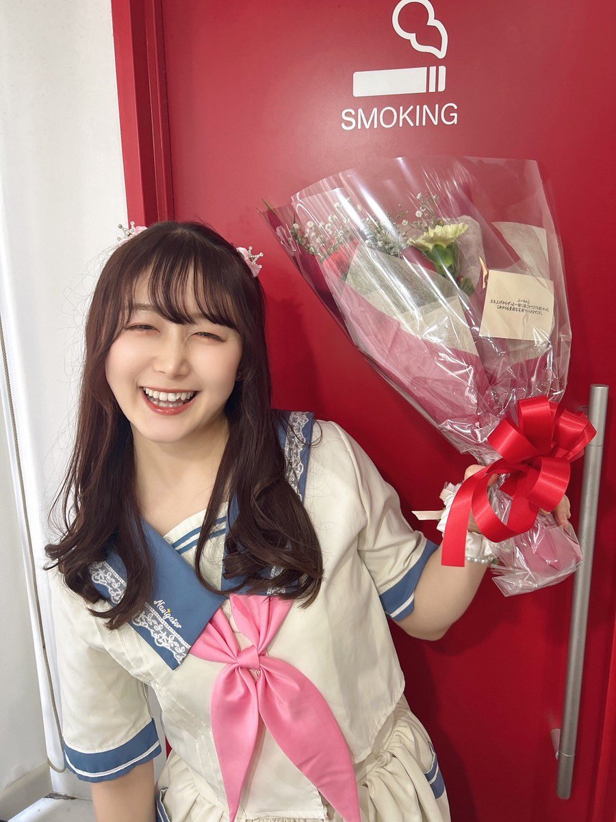 fuyuki220's tweet photo. １回アイドル挟んじゃうと朝から仕事出勤したりすると、あれ？なんで働いてんだっけ？って気持ちに一瞬なるんだよね。別にずっと働いてるのに😂現実世界とのギャップありすぎて、、眠い😪
1ヶ月ぶりの日勤だあ💪 https://t.co/c9gfz7LKsb