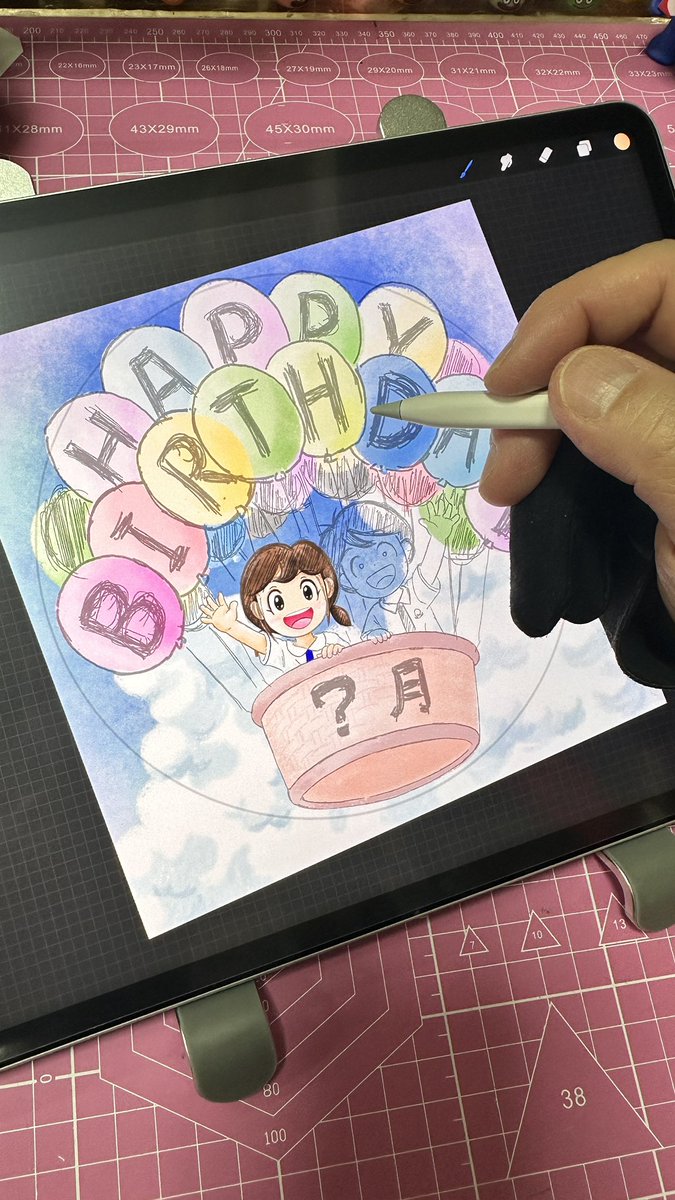 Mandom5354's tweet photo. 日前為學校繪畫插畫，試試畫雲。
雲有很多種類，比較喜歡畫「積雲」，也許因為其形狀比較具體及實在，畫起來反而比較容易。
畫了積雲，隨後再加繪學生角色，才發覺雲跟校服同為白色，角色未能突顯。
於是考慮重畫背景。
#iPad #Procreate #Art #アート #美術 #Art #Drawing #插畫 https://t.co/AReA1nyIg0