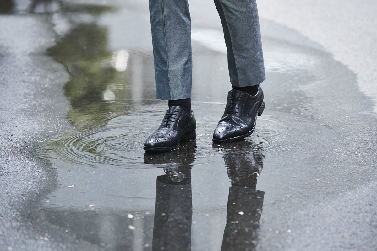 おはようございます！
今日の神戸市の天気は雨☔

朝から強い雨となりそうですね！
通勤時あしもとにはお気をつけください！

今日も1日よろしくお願いします！
#企業公式が地元の天気を言い合う
#今日の通勤シューズ