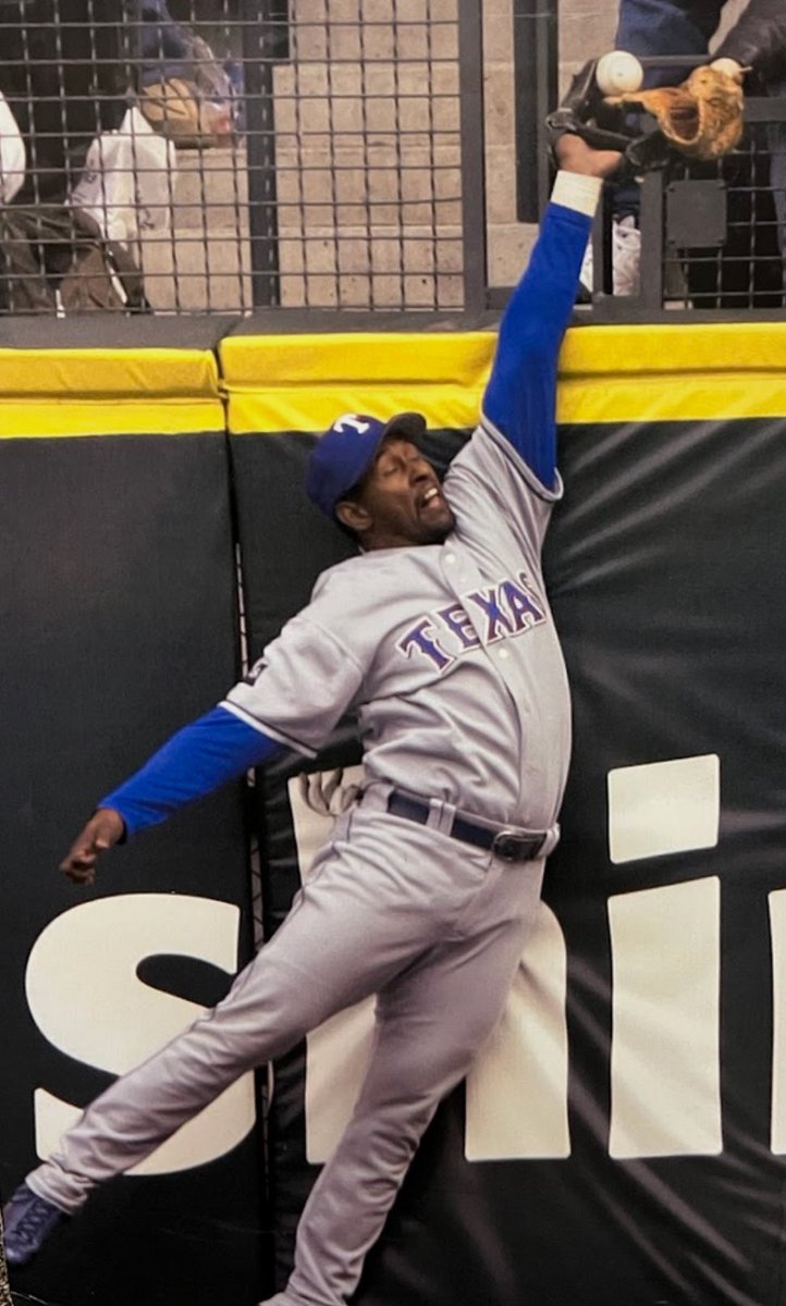 ubahmapk's tweet photo. @nadeler @Evan_P_Grant a friend and I are trying to figure out who this player is. Can you help? 😆 https://t.co/Z9WeSMNl1S