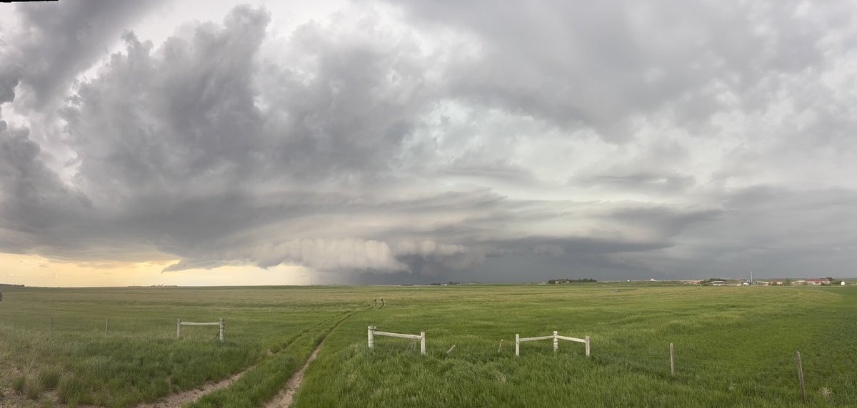 AdamKalkstein's tweet photo. Beauty near Pine Bluffs! https://t.co/NXhl9Zvh4M
