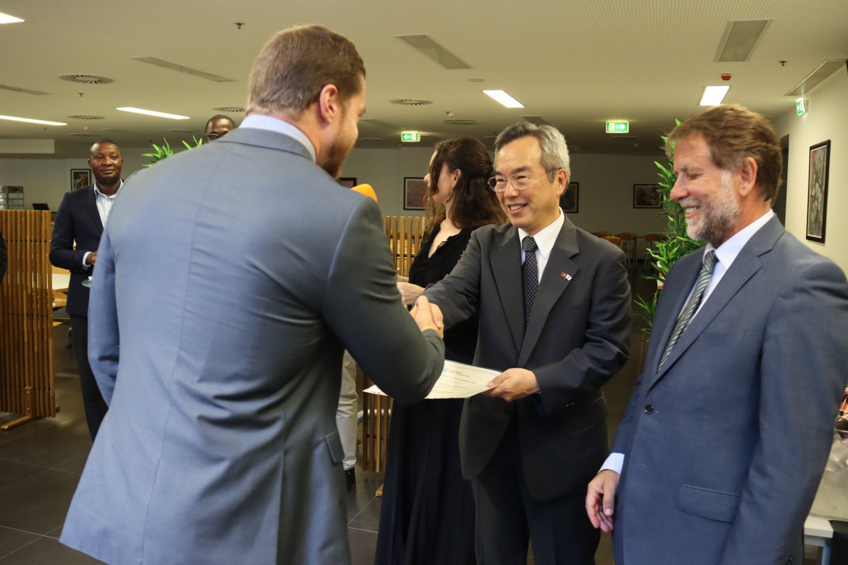 Manuela Carneiro tweet media