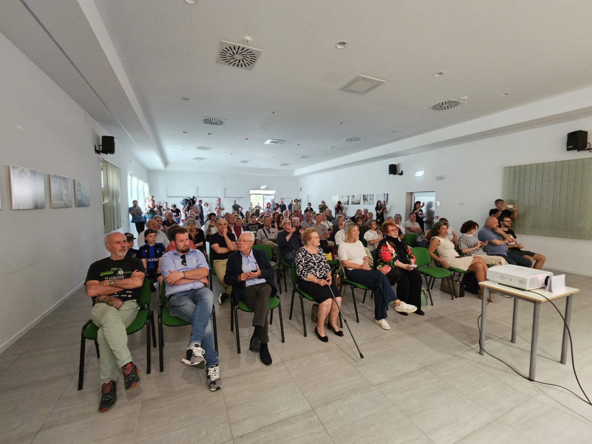 San Leonardo (UD): celebrazione dell'80° della Liberazione con le organizzazioni slovene delle Valli del Natisone, del Torre, della Val Canale e della Val di Resia, e l'ANPI. Solenne e commovente./V Benečiji 80.letnica osvoboditve s Slovenci na Videnskem! Slovesno in ganljivo.