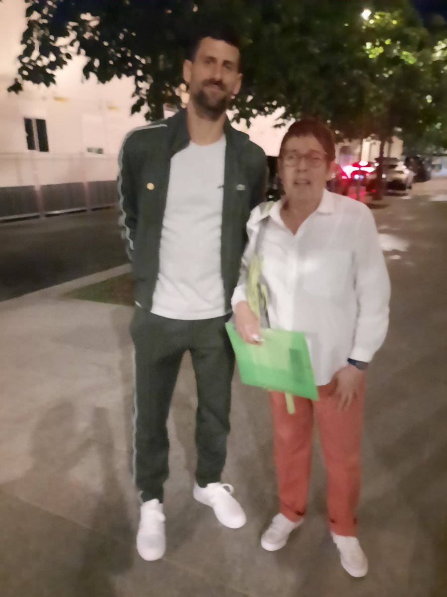 LE TENNIS ...C EST DU SPORT...UN SPORT NOBLE
 DANS LEQUEL LES ATHLETES SE SURPASSENT.
LA CORRIDA C EST DE LA TORTURE!
CE SOIR ,J AI PU SENSIBILISER  UN GRAND HOMME ...NOVAK DJOKOVIC 🥰
CORRIDA ABOLITION 👊
<a href="/BeziersColbac/">COLBAC Anti Corrida Béziers</a> 
<a href="/CRAC_Europe/">CRAC Europe</a> 
<a href="/HenryJeanServat/">Henry-Jean Servat</a> 
<a href="/CaronAymericoff/">Aymeric Caron</a>