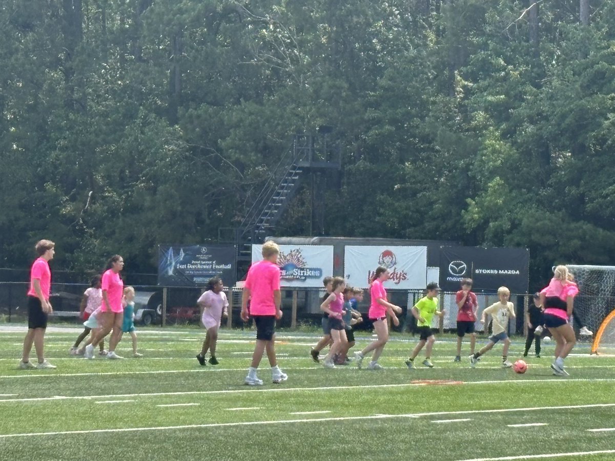 🌞 Day ONE is DONE of the 1st Annual Patriots Youth Sports Camp! Todays focus: SOCCER! ⚽️

It was PACKED with FUN and SUN and.... boy were these kiddos exhausted! 😴

❤️🩶💙