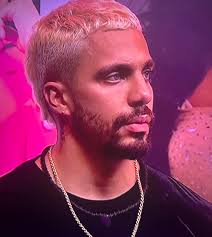 Cosas que no se sabe cómo llegaron ahí #LaCasaDeLosFamososCol2 #LaCasaDeLosFamososCol