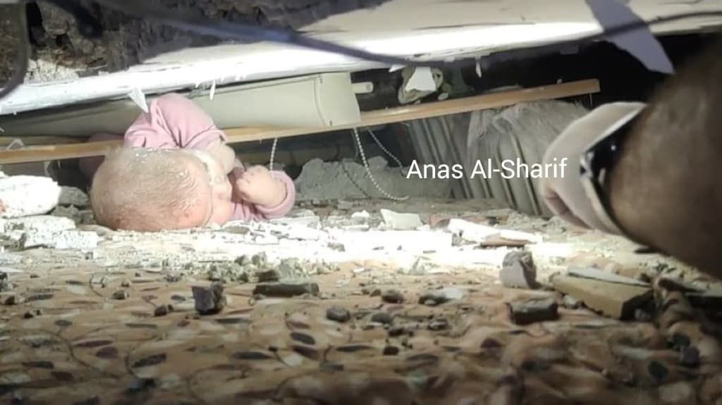 GazaMartyrs's tweet photo. What did this innocent newborn ever do to Israel? https://t.co/PpISo11dzw