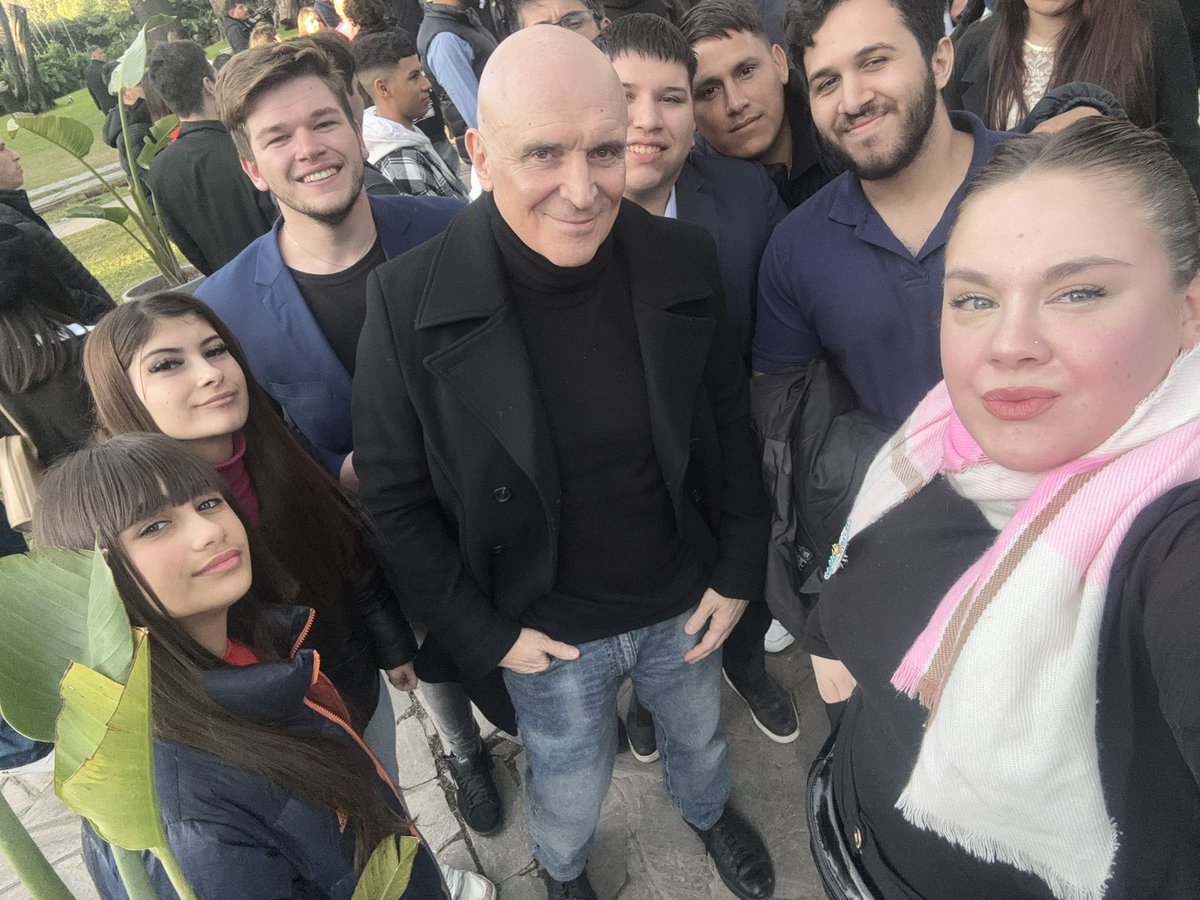 Juventud LLA Tres de Febrero (@juventudlla3f) on Twitter photo ¡Gracias profe <a href="/jlespert/">José Luis Espert</a>! Por brindarnos este espacio de calidad, y de aprendizaje… Sigamos todos juntos dando la batalla moral y cultural.
KIRCHNERISMO O LIBERTAD 🦁
¡Viva la libertad carajo! 🦁
<a href="/JMilei/">Javier Milei</a> ¡Gracias profe <a href="/jlespert/">José Luis Espert</a>! Por brindarnos este espacio de calidad, y de aprendizaje… Sigamos todos juntos dando la batalla moral y cultural.
KIRCHNERISMO O LIBERTAD 🦁
¡Viva la libertad carajo! 🦁
<a href="/JMilei/">Javier Milei</a>