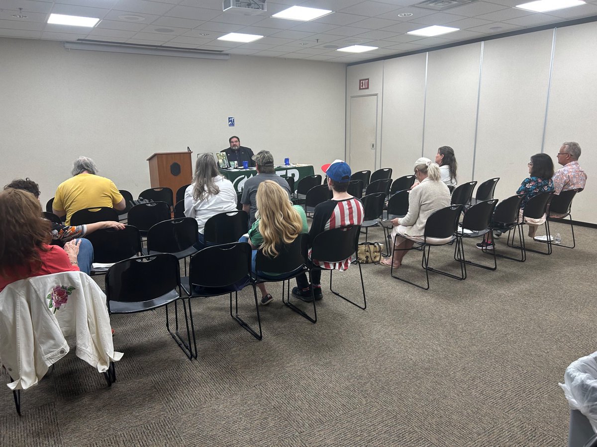 Thank you Senator Jacque for coming to Manitowoc to talk about Governor Evers Budget! A plan Wisconsin cannot afford! 💰💰💰