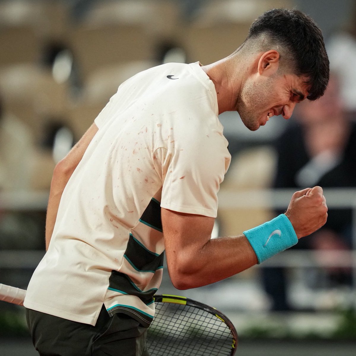 📊 Tenistas con más presencias en cuartos de final de Grand Slam antes de cumplir 23 años (Open Era/Men’s Singles):

🇸🇪 Bjorn Borg | 13
🇩🇪 Boris Becker | 13
🇸🇪 Mats Wilander | 12
🇺🇸 Pete Sampras | 12
🇪🇸 Rafa Nadal | 12
🇷🇸 Novak Djokovic | 11
🇪🇸 Carlos Alcaraz | 11