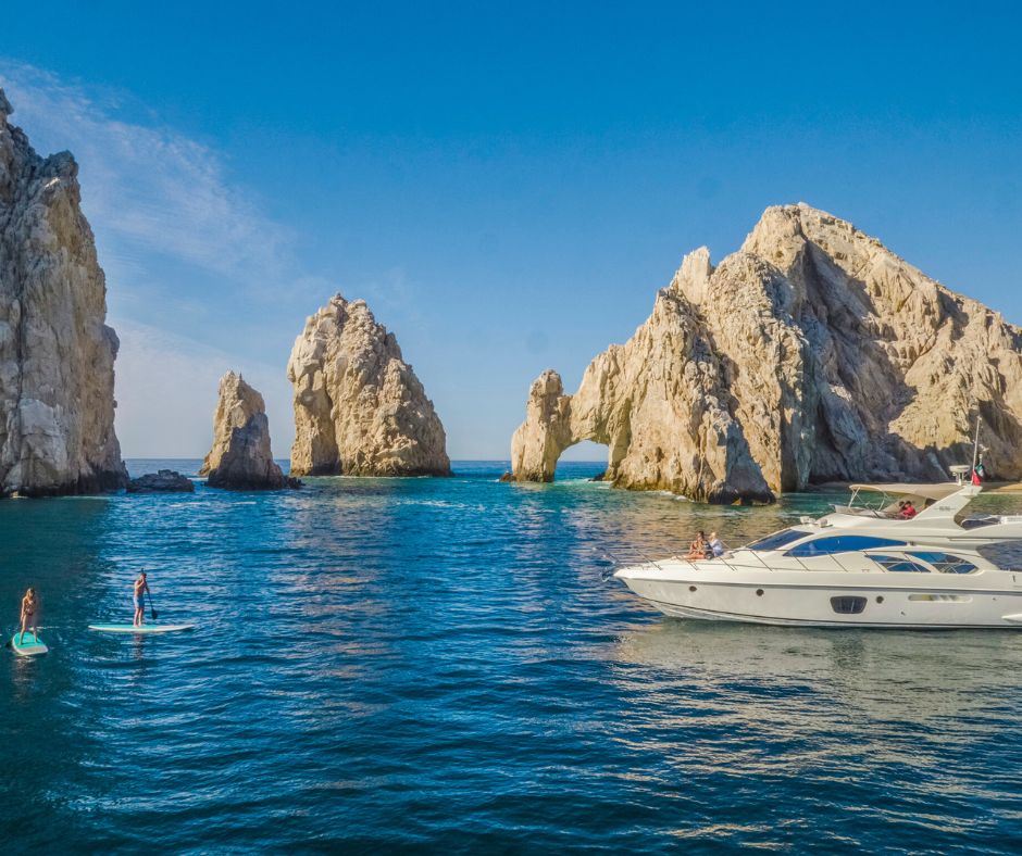 Did you catch the last episode of Love Hotel? That yacht date was pure vibes, sun, laughs, deep convos, and a splash of romance. It’s the kind of moment we live for: wind in your hair, champagne in hand, and real connection unfolding on open waters.
#GrandVelasBoutiqueLosCabos