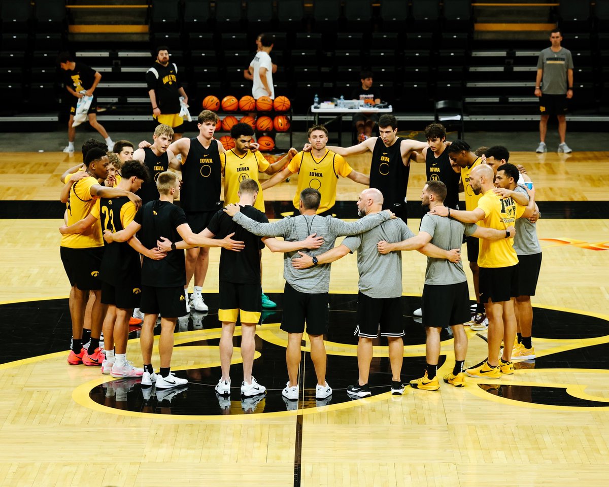 So much to love about this photo but the #1 thing is Ben McCollum keeping Jack Devlin in the program ❤️