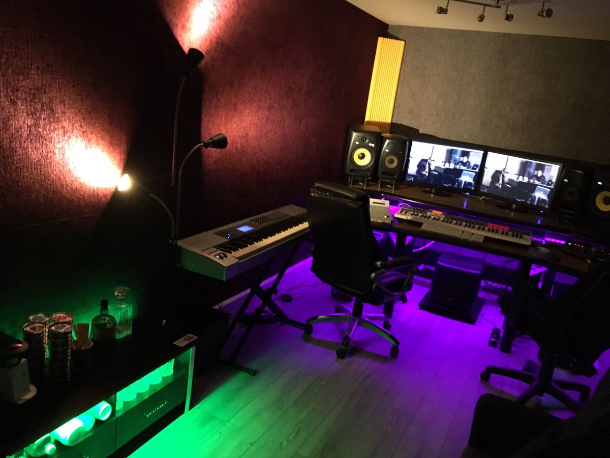 Two Production studios for longterm let in NW2.
Studio 6U1 Approx 15 sqm incl vocal booth.
£675 / month + £50 Service Charge. No VAT.
Studio 6U3 approx 16sqm incl vocal booth.
£725 / month + £50 Service Charge (includes WiFi, Elec and rates). No VAT.
allstudios.co.uk/news/music-pro…