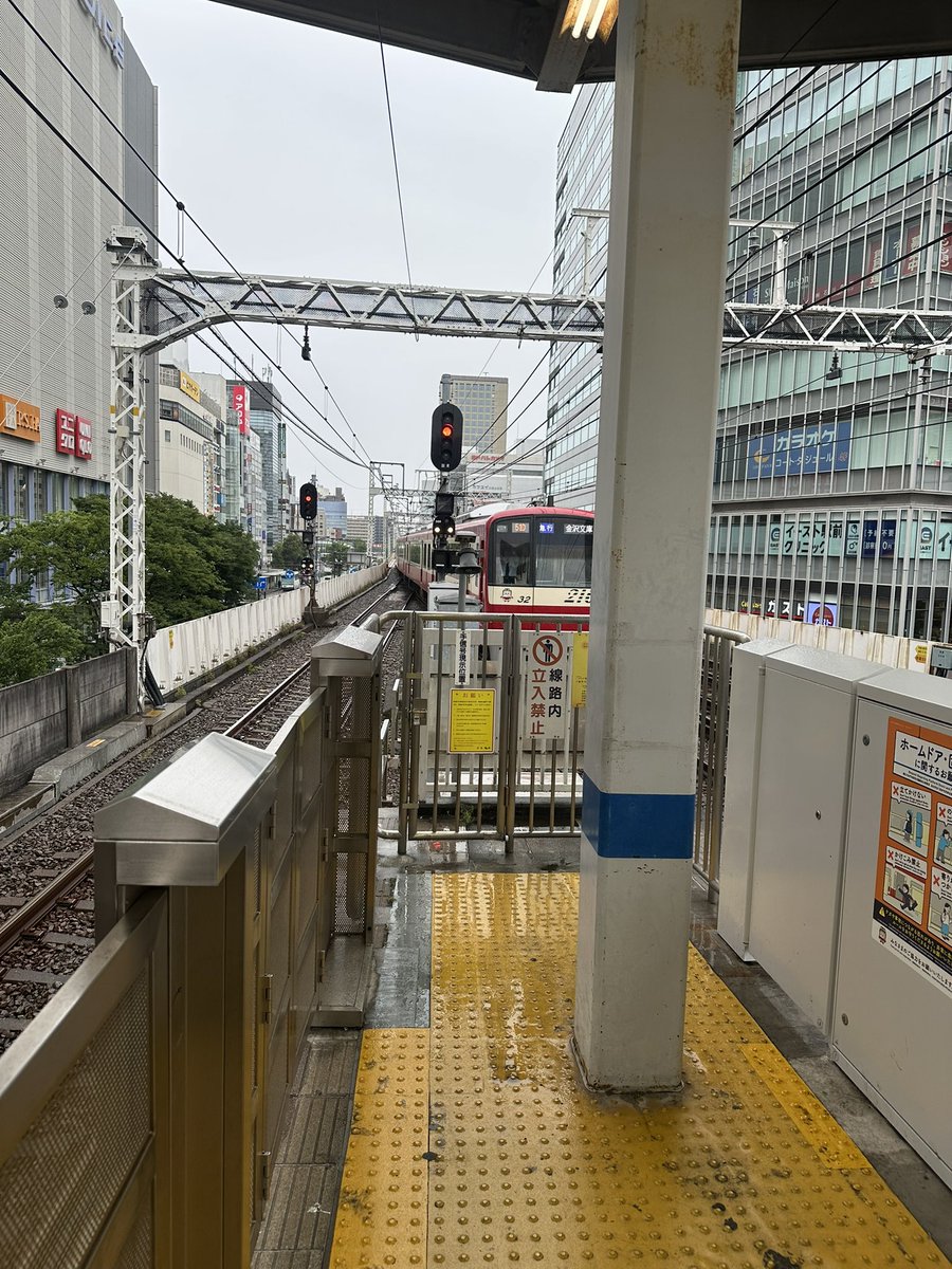 matya5544's tweet image. おはようございます。2時間睡眠な某スーパー店員です。
昨日仕事終わり蒲田でTeslaを借りて夜な夜なドライブ。
そして某所でホテルTeslaに(笑)
なかなかよかったです。
今スタバでモーニング。。