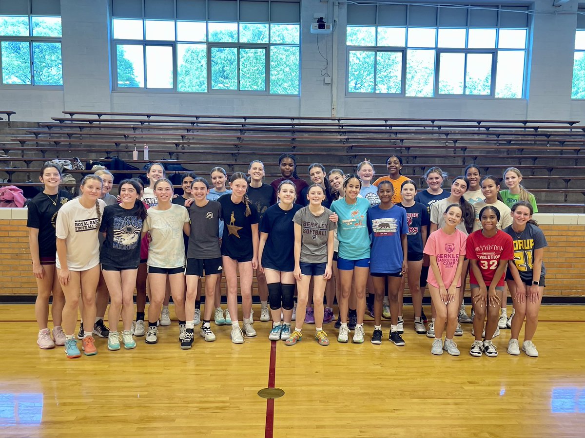 Summer ball hits different on Coolidge &amp; Catalpa #Day1