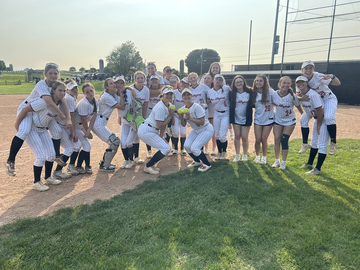 West A Softball tweet media