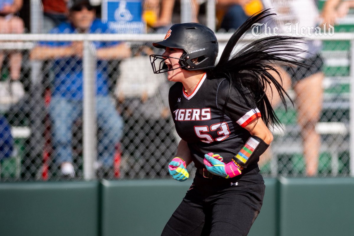 tmondokphoto's tweet photo. Sharon’s Maddy Vogan hits a game-tying double in the seventh and scores the winning run on Mya Bundrant’s bunt as the Tigers get the 2-1 walk-off win over South Park in the first round of the PIAA Class 3A playoffs today at SRU. https://t.co/UiskNa2U57