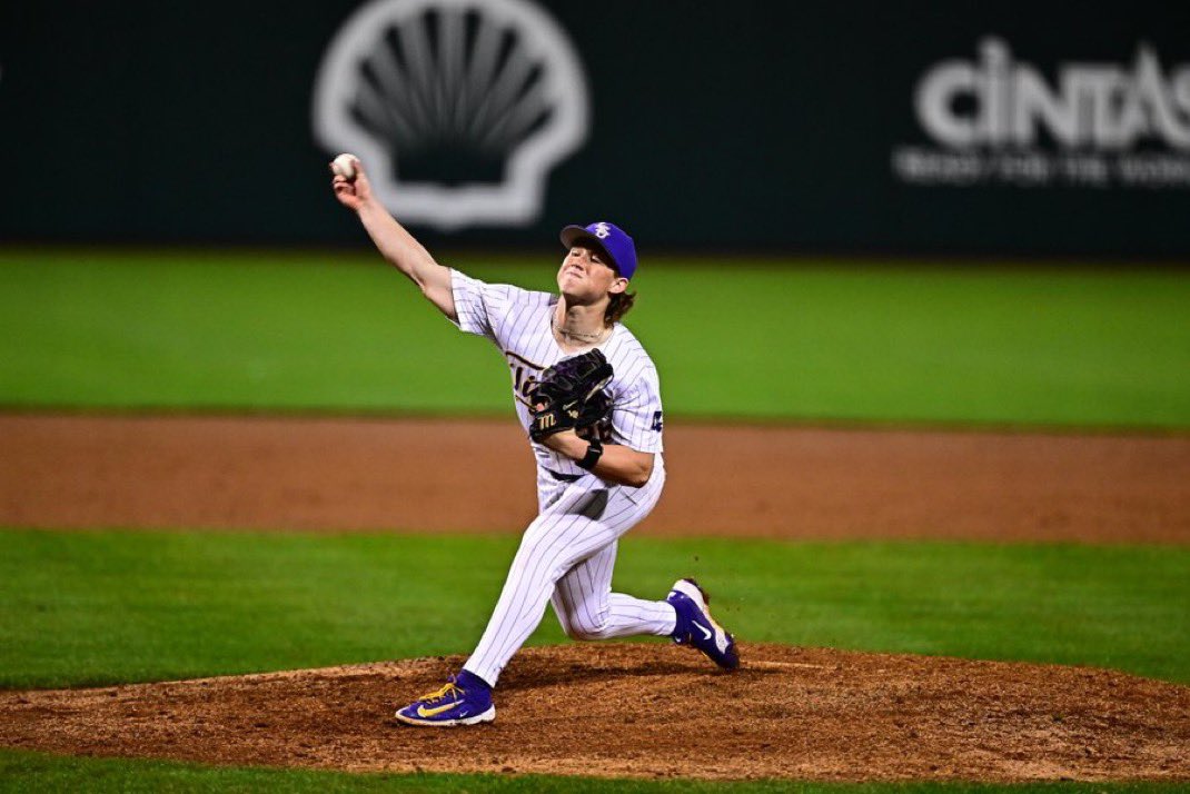 Ladies and gentlemen.

IT IS ZAC COWAN SHOVE NIGHT IN ALEX BOX TO WIN THE REGIONAL🔥 #LSU