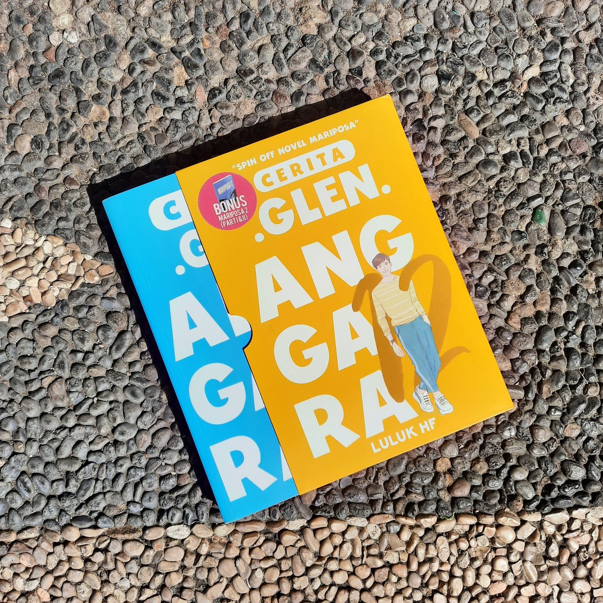 kitafisip's tweet photo. WANT TO SALE #wts 

preloved books start from 15k — 50k
GOOD CONDI minus cuma kertas kuning &amp; bercak kuning

via 🍊  #wts #wtb #buku #aurora https://t.co/9Vb6T3VHAR