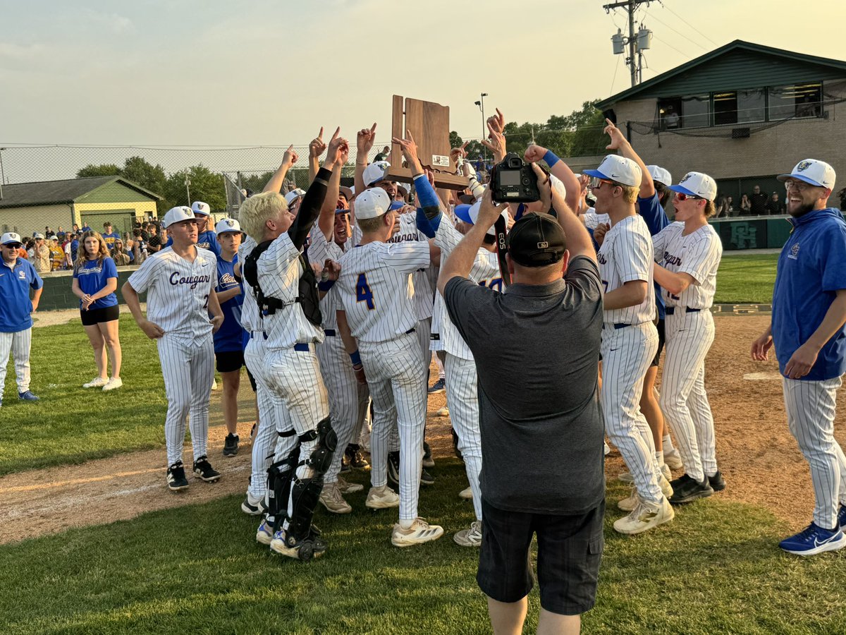 GCCougars's tweet photo. Your 2025 IHSAA Baseball Sectional Champions!! 

Your Cougars defeat the Arabians 1-0

@GCHS_BSB https://t.co/XrPo0HhMWp