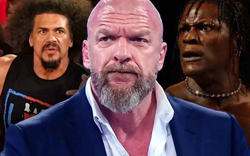 RLKing782's tweet photo. #WeWantTruth #WeWantCarlito 
These Fans about to Hijack Raw 😭 #WWERaw https://t.co/976jk4lVGF