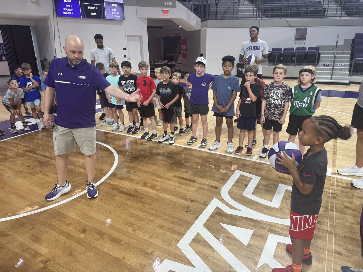 ACU_MBB's tweet image. Camp Day 1 ✅

#GoWildcats | #BeDifferent