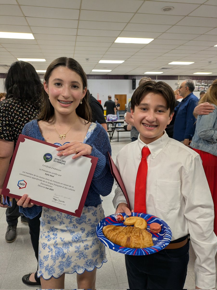 DJ was inducted to the French  National Jr Honor Society 🇨🇵🥐 He's worked his tail off this year! Congratulations everyone!