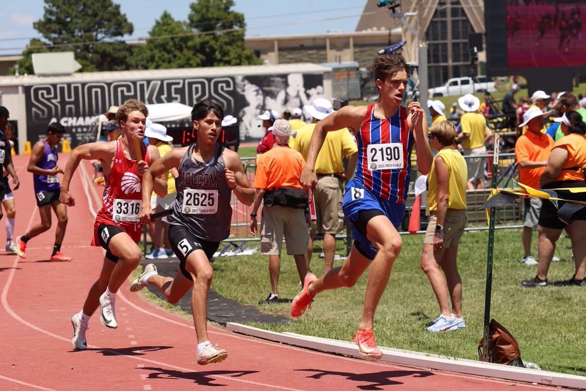 100- 11.5
200- 23.3
400- 52.2
State medal in 🏅4x4 🏅