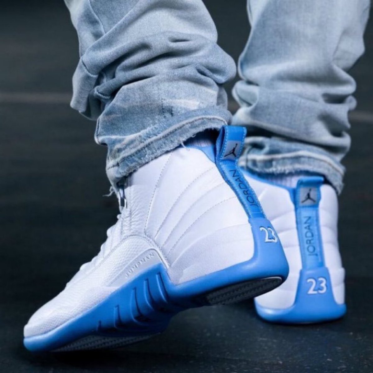 SNKR_TWITR tweet media