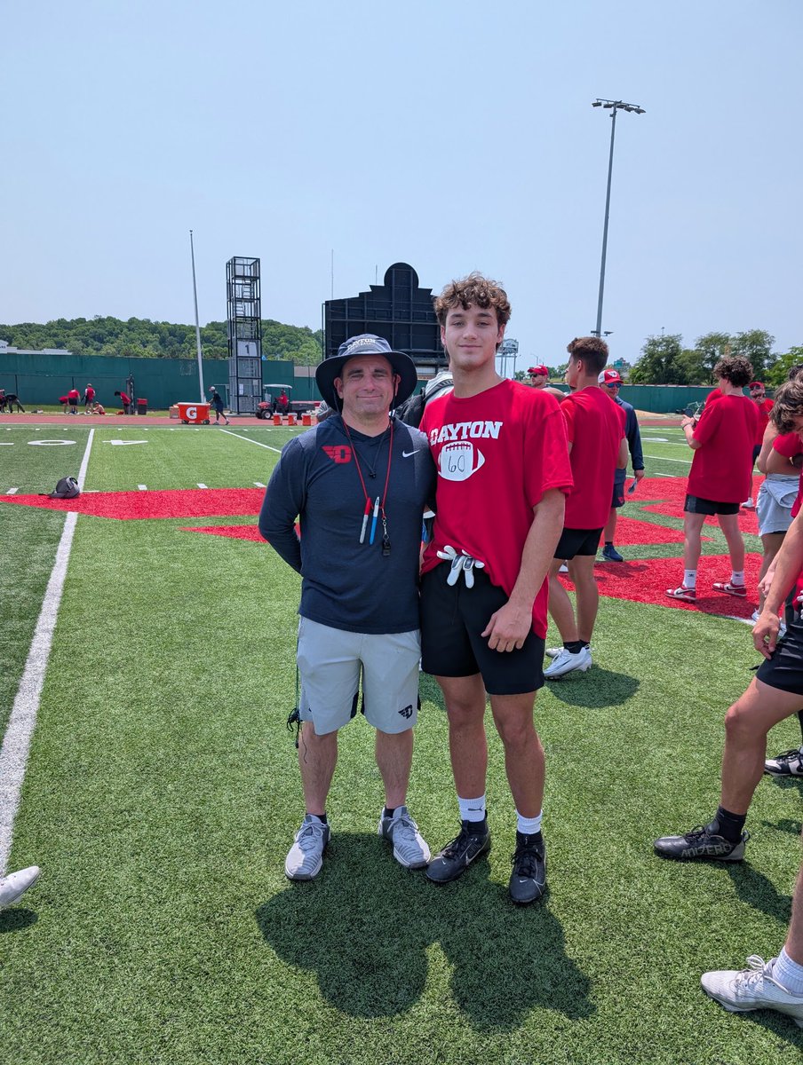 nickhachigian's tweet image. I had a great time this Sunday at @DaytonFootball camp. Thanks to @TDAndrews4 @John_bowes_ for having me! @HawksMaine @EDGYTIM @PrepRedzoneIL @Bryan_Ault (INT on the last clip)