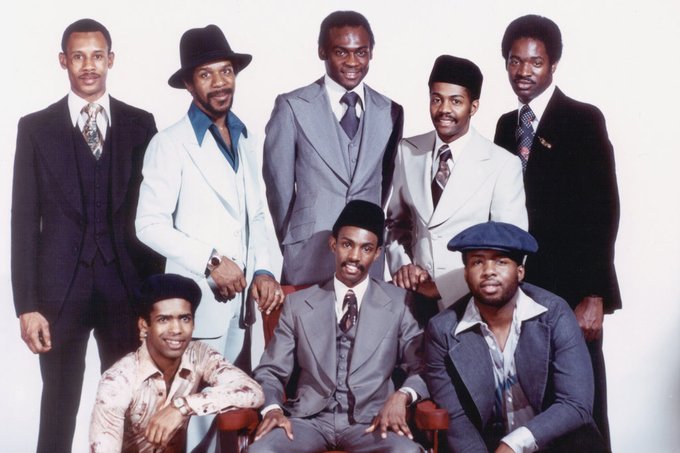 Radio Belcha (@radiobelcha) on Twitter photo ➿Llegó el momento de transitar por "Calles de Cobalto", programado hoy por <a href="/danbengoa14/">Daniel Bengoa</a>
Kool & the Gang es un grupo estadounidense de R&B, soul, funk y disco. El grupo se formó en Jersey City, Nueva Jersey, en 1964. ➿Llegó el momento de transitar por "Calles de Cobalto", programado hoy por <a href="/danbengoa14/">Daniel Bengoa</a>
Kool & the Gang es un grupo estadounidense de R&B, soul, funk y disco. El grupo se formó en Jersey City, Nueva Jersey, en 1964.