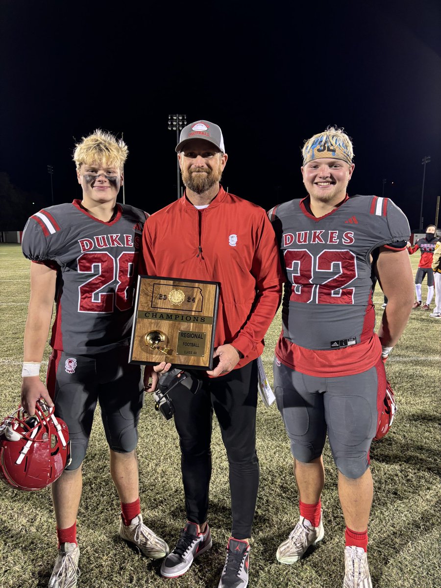ryan_elder4's tweet photo. Nothing better than brothers playing sports together!  They have one more year of it!  Getting to coach them is a blessing!!!  Bigger faster stronger this summer!  Let’s GO https://t.co/Lb7g6X8vkf