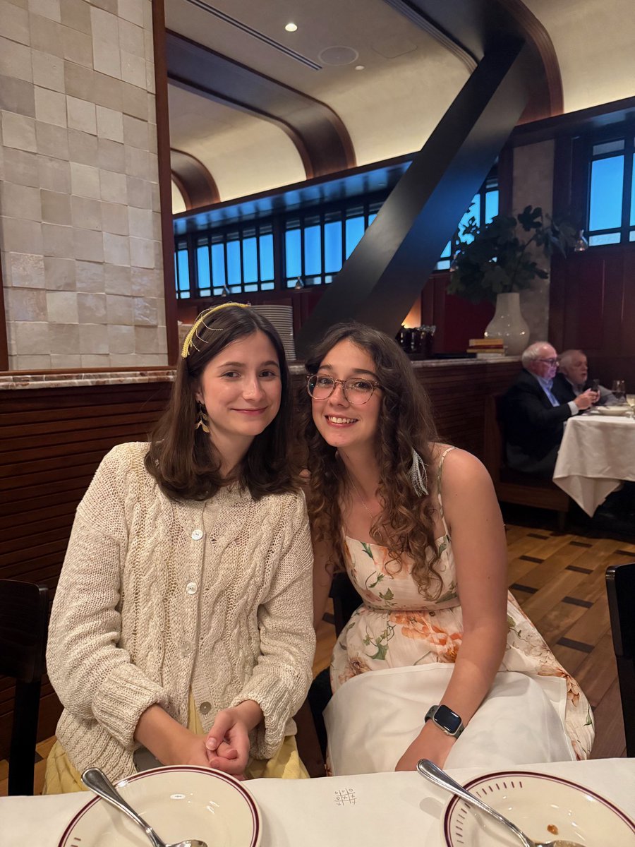 YoungPearseLab's tweet image. Thrilled to celebrate our incredible undergrad Ellie Grogan, who was awarded the Harvard Hoopes Prize for her exceptional senior thesis! 🏆📖 We’re so proud of her hard work and insight, and a great time taking her out to dinner to celebrate! 🎉🍽️