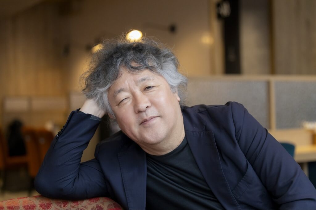 #茂木健一郎（ <a href="/kenichiromogi/">茂木健一郎</a>  ）が考える、AIよりポンコツな人間にできる賢い生き方とは？【前編】
👉 kinezuka.jp/kenichiro-mogi…

AIの進化が加速する中、「人間にしかできないことは何か？」という問いが現実味を帯びてきた。 茂木さんに“脳とAIの本質的な違い”についてお伺いしました。