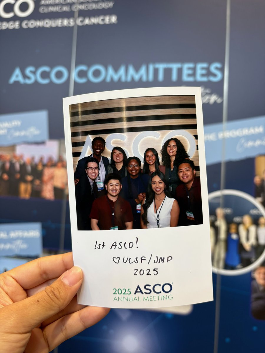 First time at #ASCO25 for us was a success! 

Excited to be part of the ASCO Oncology Summer Internship (OSI) this year with my peers at <a href="/UCSFMedicine/">UCSF School of Medicine</a> and the incredible <a href="/AnaVManana/">Ana I. Velázquez Mañana, MD, MSc, FASCO</a>!