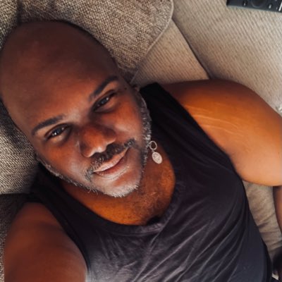 reudrew's tweet photo. #NewProfilePic https://t.co/iVvRQE4b6Z
