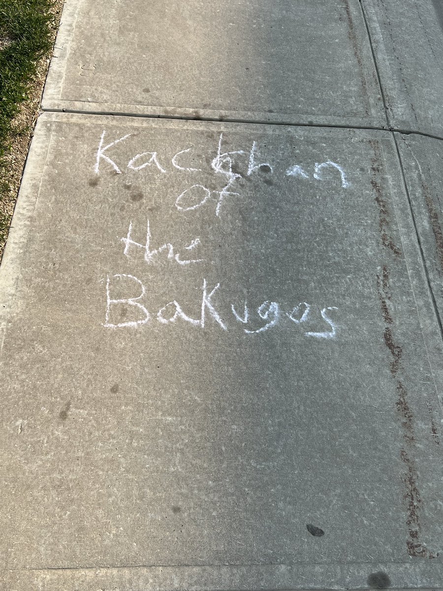 I don’t have anything clever to add, y’all just need to see what I saw on my neighbourhood walk today.