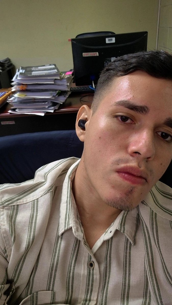 g_u_e_v_a_r_a__'s tweet image. It&apos;s time for you to get real about life and sort out who you really are