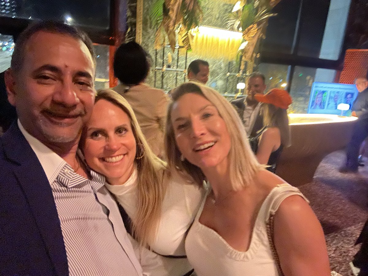 Dr. Luis E. Raez (@luisraezmd) on Twitter photo Great to see so many friends and #lungcancer experts at #ASCO25 <a href="/StephenVLiu/">Stephen V Liu, MD</a> <a href="/BrunaPellini/">Bruna Pellini, MD</a> <a href="/herbloong/">Herbert Loong, MBBS, FASCO</a> <a href="/benlevylungdoc/">Benjamin Levy</a> <a href="/lungoncdoc/">Eric K. Singhi, MD</a> @iaslc #lcsm Great to see so many friends and #lungcancer experts at #ASCO25 <a href="/StephenVLiu/">Stephen V Liu, MD</a> <a href="/BrunaPellini/">Bruna Pellini, MD</a> <a href="/herbloong/">Herbert Loong, MBBS, FASCO</a> <a href="/benlevylungdoc/">Benjamin Levy</a> <a href="/lungoncdoc/">Eric K. Singhi, MD</a> @iaslc #lcsm