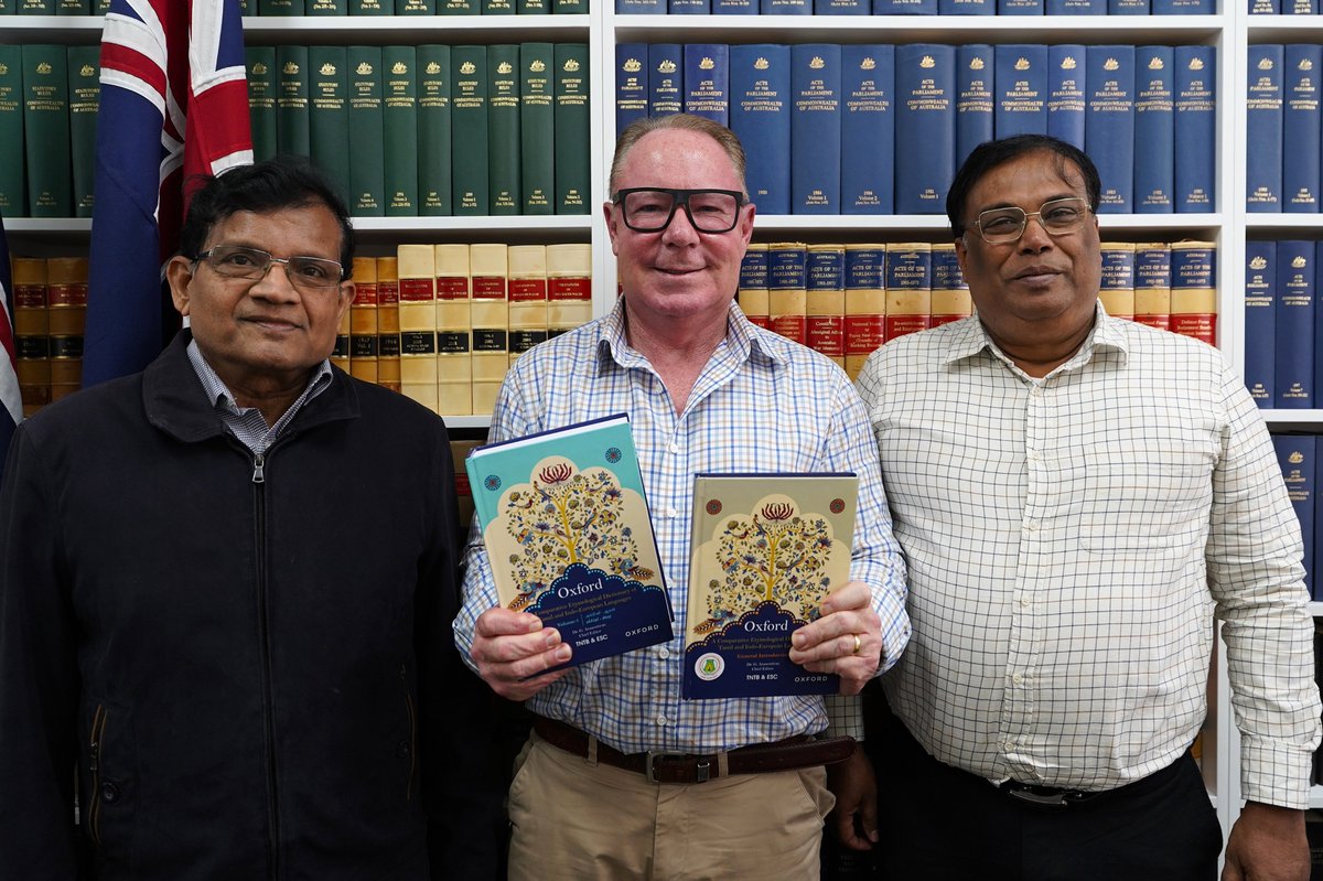 Delighted to welcome Lesly Gunaratnam and Thayanithy Muththukkumaran to the Prospect Electorate Office and receive my Volume 1 copy of this amazing book on Tamil language.

Led by Professor G Arasentiran, former head of the department of Tamil, Madras Christian College, the Tamil